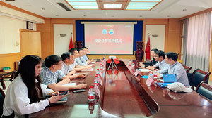 公司与黄河交通学院签订校企合作协议