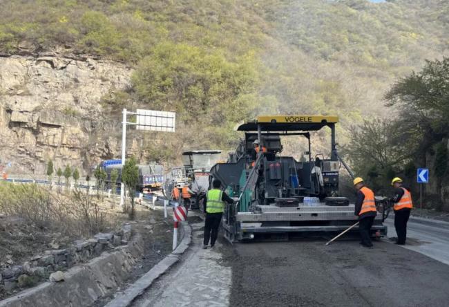 省道240线济邓线郭庄至苗庄段路面改造工程稳步推进