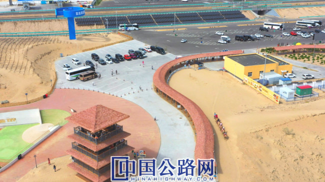 纵贯S21阿乌高速黄金旅游通道 ——邀您体验大漠风光与便捷旅途