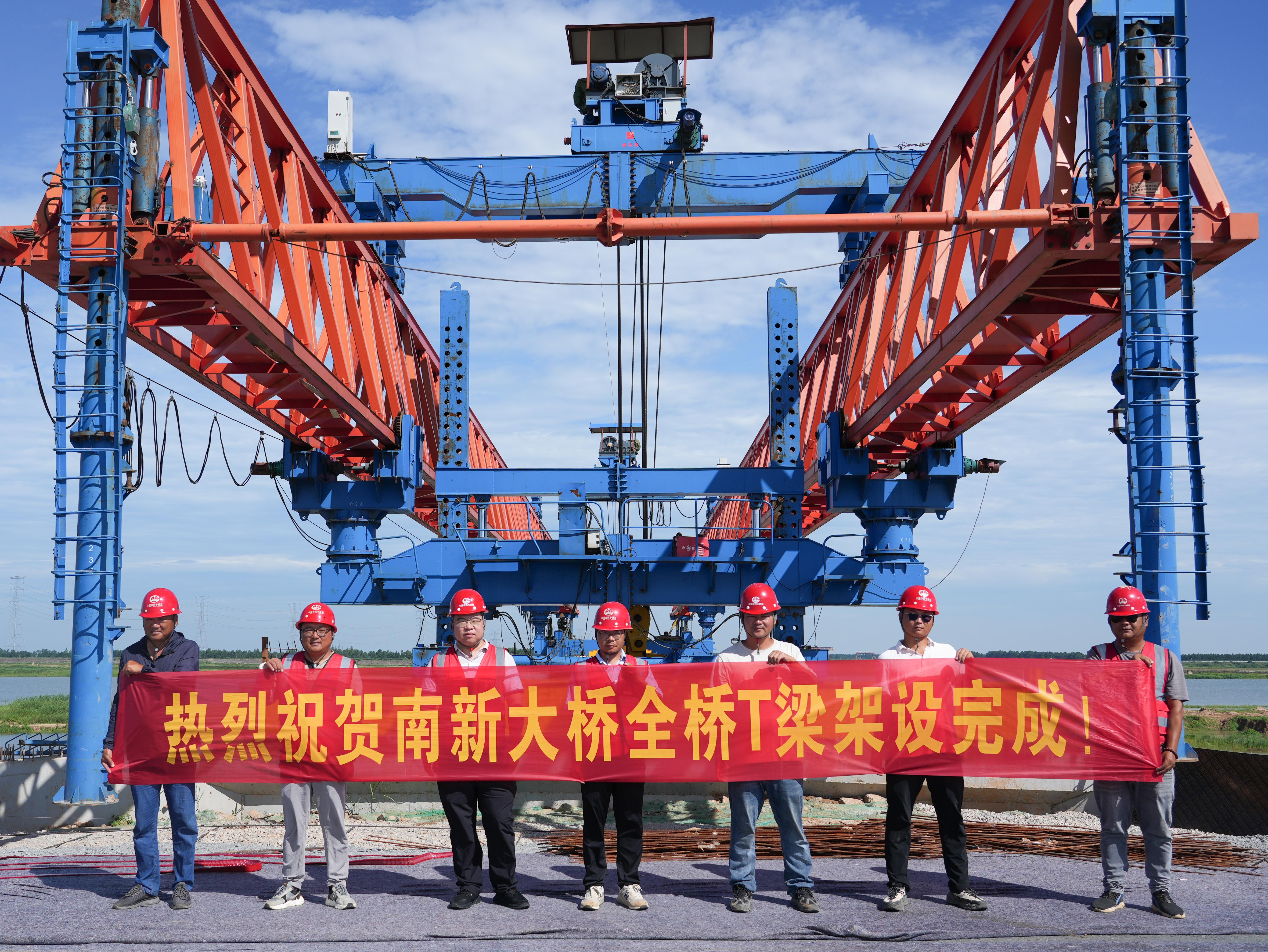 鄱阳湖旅游公路桥梁工程主体完工