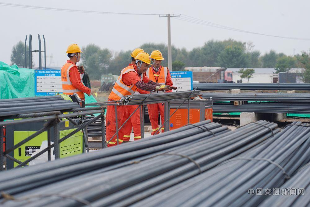 呼包鄂乌2小时达!S27呼鄂高速(鄂尔多斯段)开工 呼包鄂乌2小时达!S27呼鄂高速(鄂尔多斯段)开工